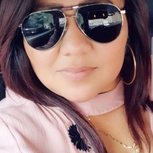 Meet your Posher, Hellen